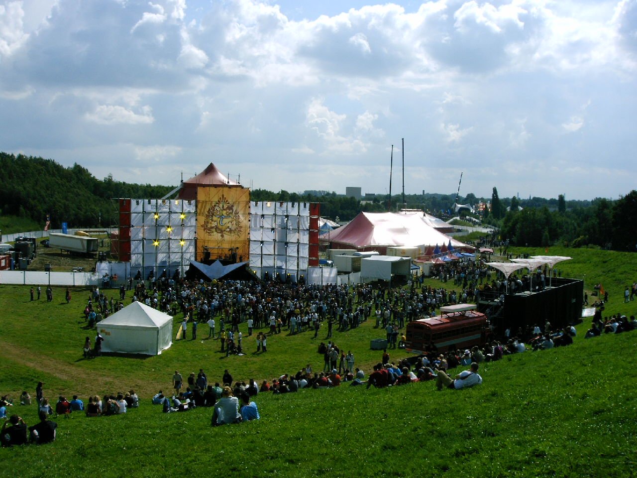 Tomorrowland: van lokale fuif tot beste dancefestival ter wereld