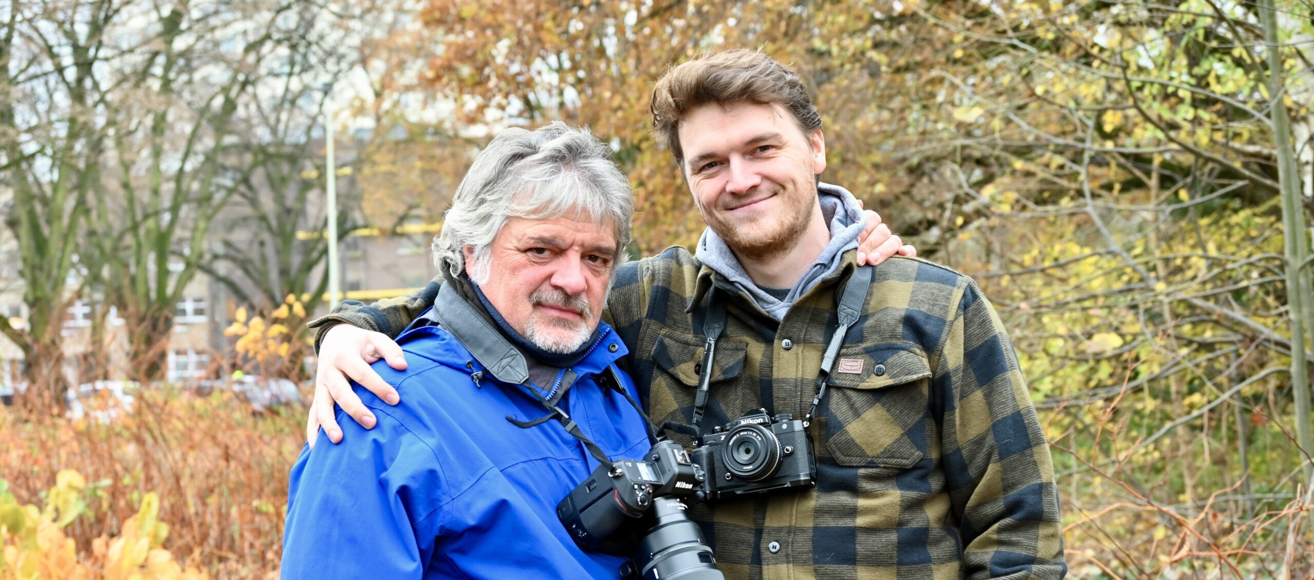 Wilrijkse sportfotograaf Marc Goyvaerts geeft fakkel over aan zoon Tom